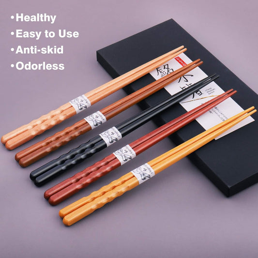 Reusable Chopsticks Japanese Natural Wooden 5 Pairs Classic Style Lightweight Hand-Carved Safe Chop Sticks 8.8 Inch/22.5Cm Gift Set