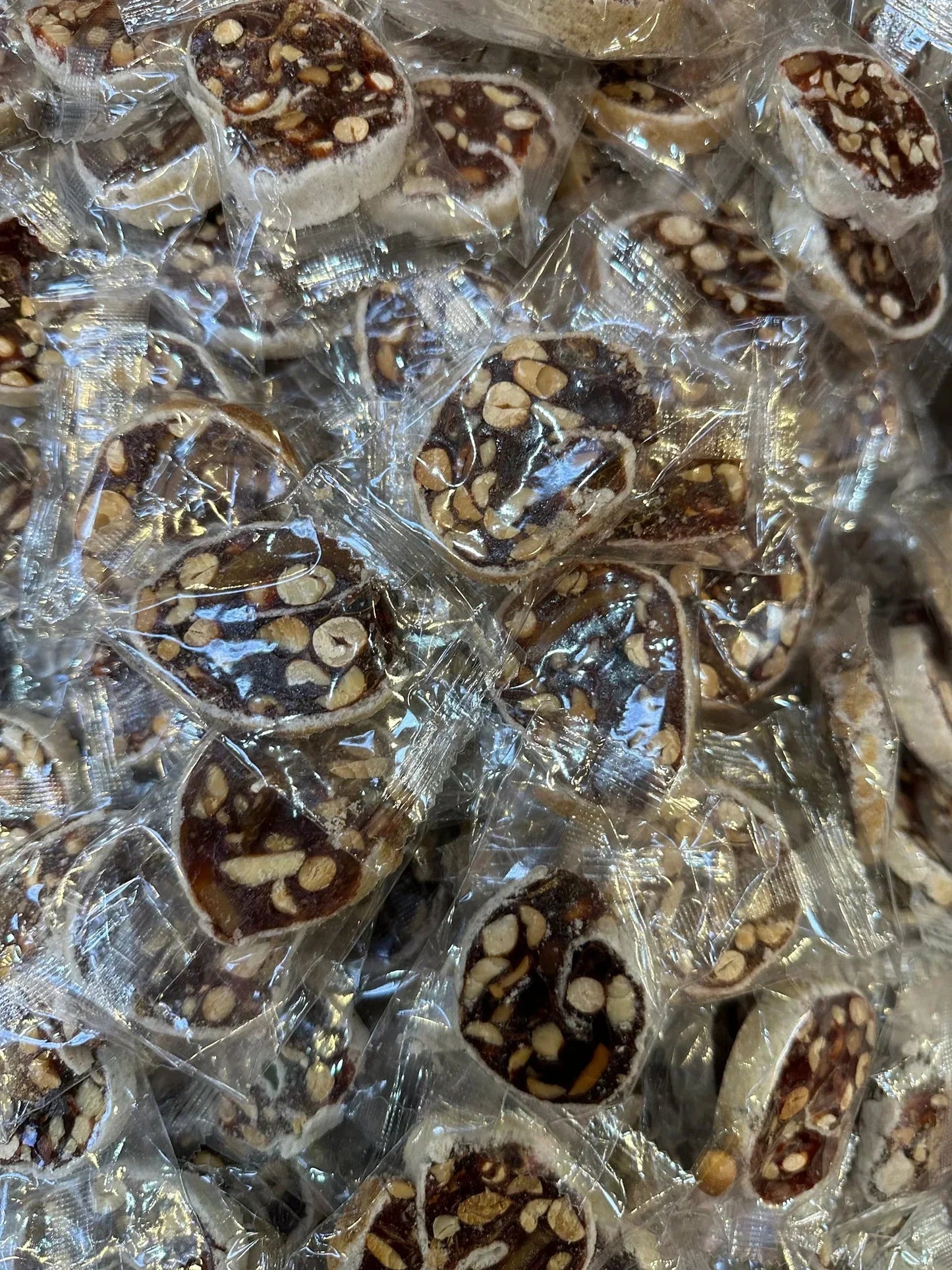 Banana Peanut Candy & Ginger Kumquat- Kẹo Chuối cuộn Đậu Phộng Gừng tắc - 0.5 lb