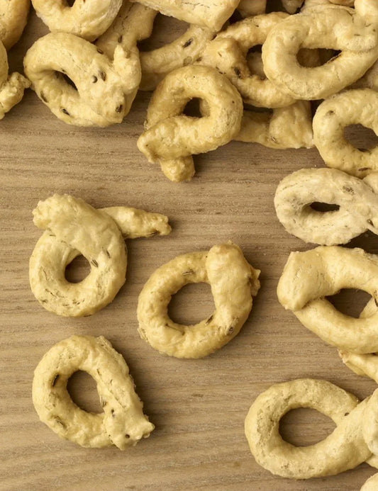 Taralli al Finocchio - With Fennel Produced by: Danieli in Puglia, Italy