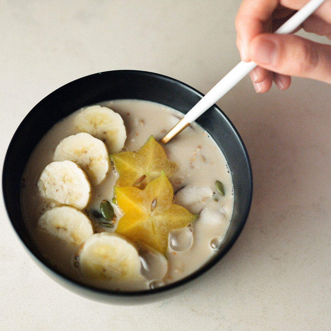 Mac Nut Kiki Milk • 32 fl oz • Pack of 6 by Kiki Milk