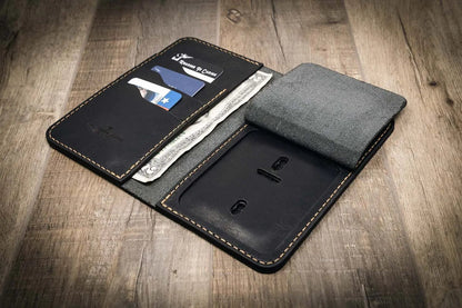 Badge Long Wallet