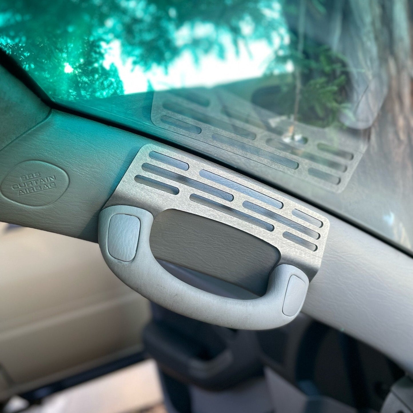 2003-2009 Toyota 4Runner (4th Gen) A-Pillar Grab Handle Accessory Mount For Phones Ham Radios Switch’s Winch Controller Overlanding