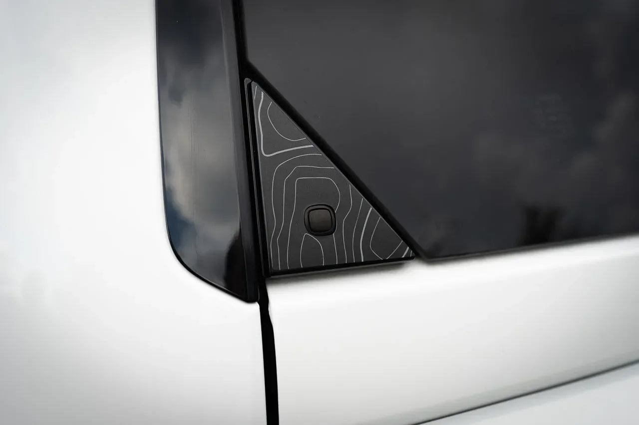 Topo Rear Glass Button Trim Overlay - 2024+ Land Cruiser / GX 550