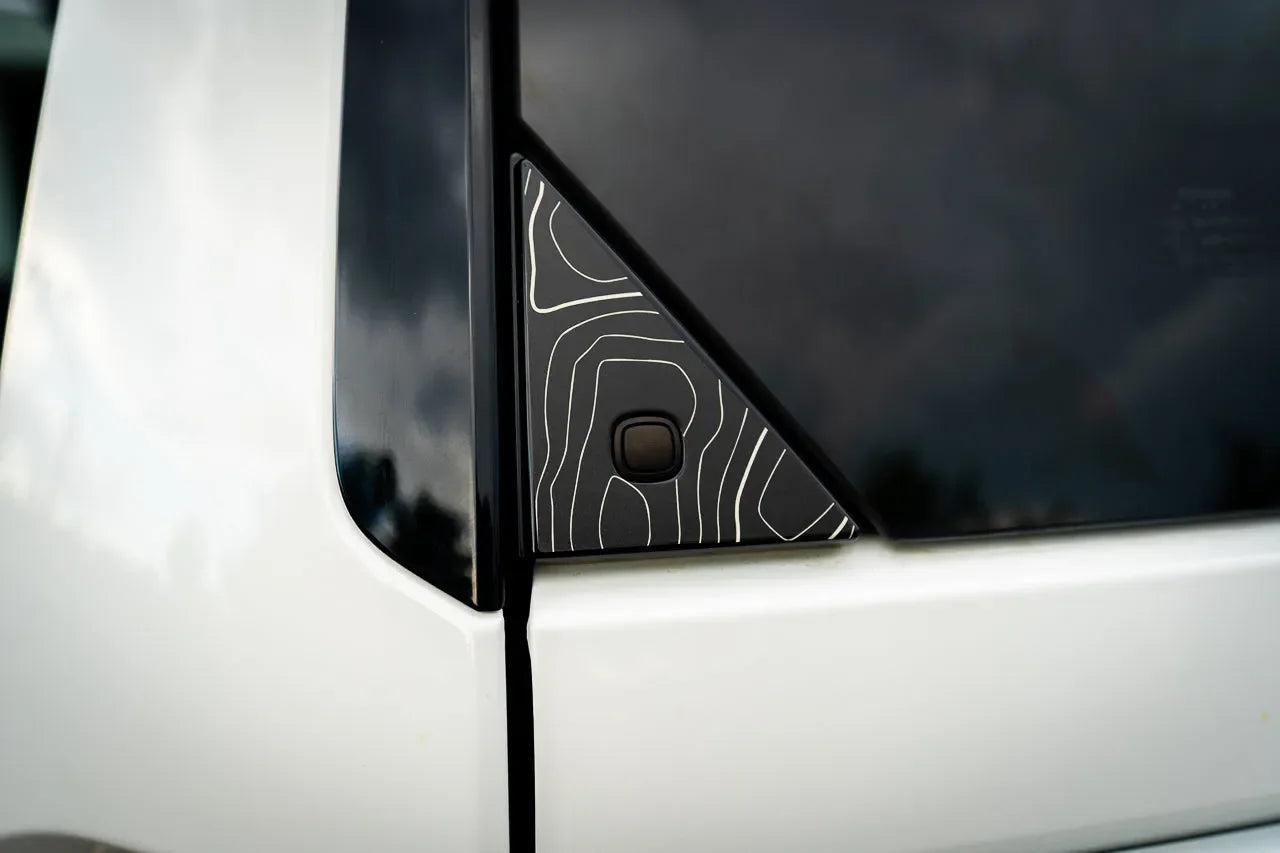 Topo Rear Glass Button Trim Overlay - 2024+ Land Cruiser / GX 550