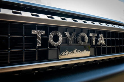 "TOYOTA" Topo Front Grille Emblem Kit - 2024+ Land Cruiser  / 07-14 FJ Cruiser