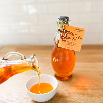 HonFoo Spicy Sriracha Oil, Cruet (250mL)