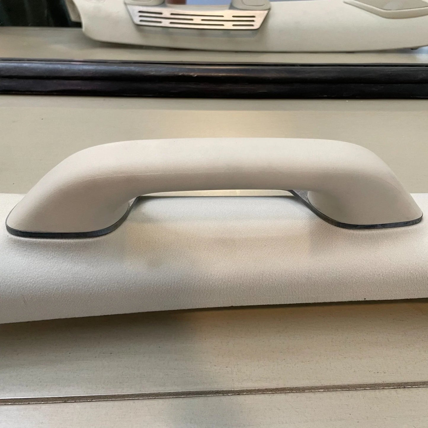 2010-2024 Toyota 4Runner (5th Gen) Passenger Side A-Pillar Grab Handle Accessory Mount For Phones Ham Radios Switch’s Winch Controller Cams Overlanding