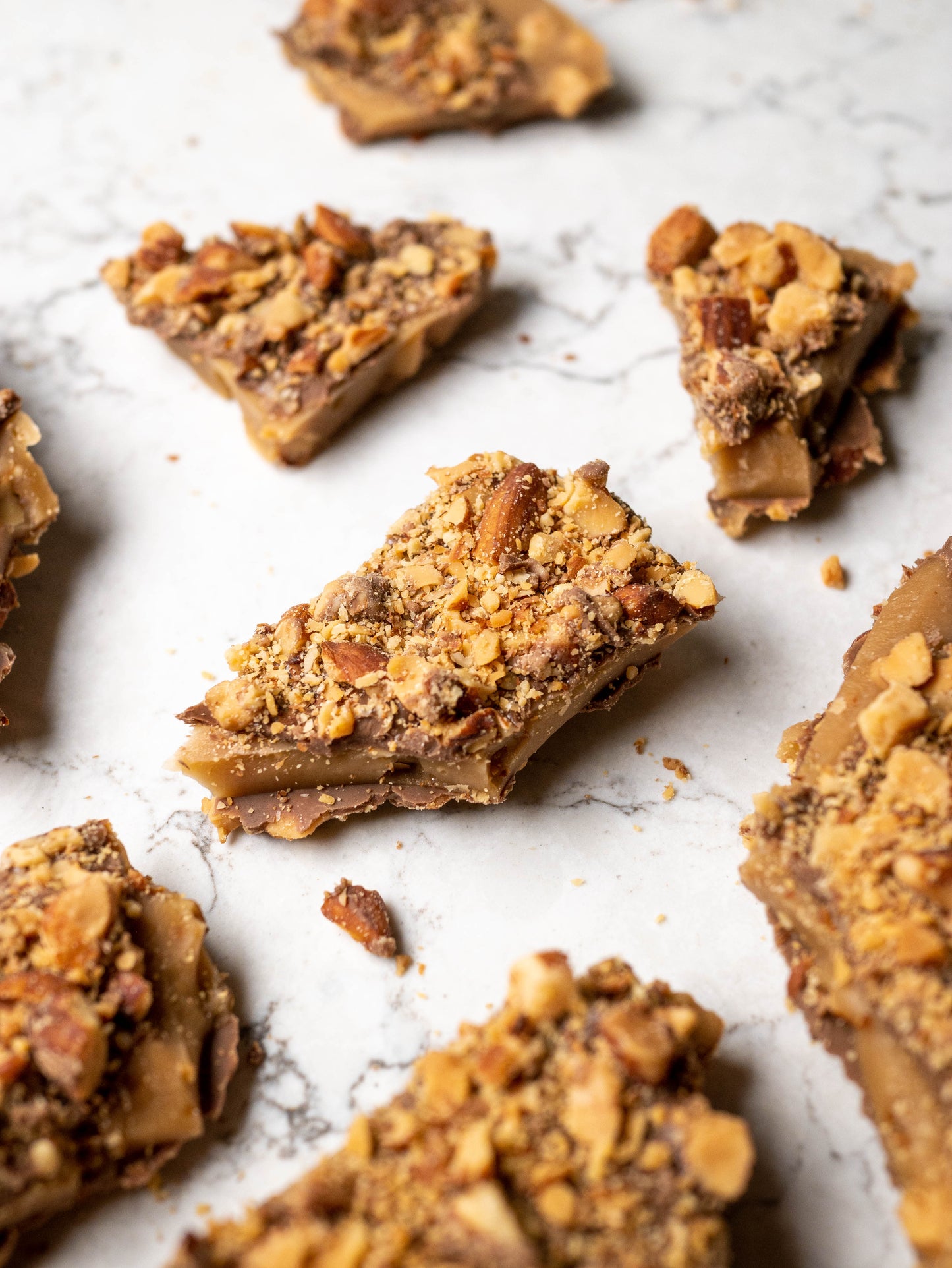 DARK CHOCOLATE ENGLISH TOFFEE