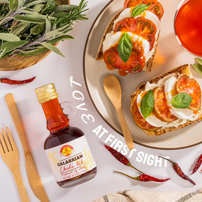 TuttoCalabria Chili Pepper Infused Extra Virgin Olive Oil – 6.76 oz (200 ml)