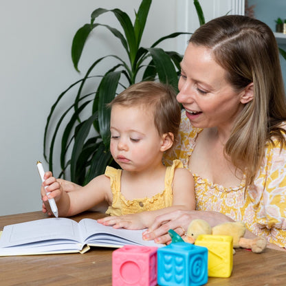 Bliss'd Co We're So Grateful: A Family Journal