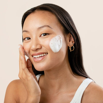 CLEARSTEM Skincare GENTLECLEAN™ - Vitamin Infused Calming Wash