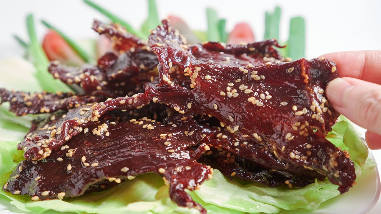 Sesame Sweet Beef Jerky - Khô bò ướp nước trái cây có mè cay ít. - 0.5 lb