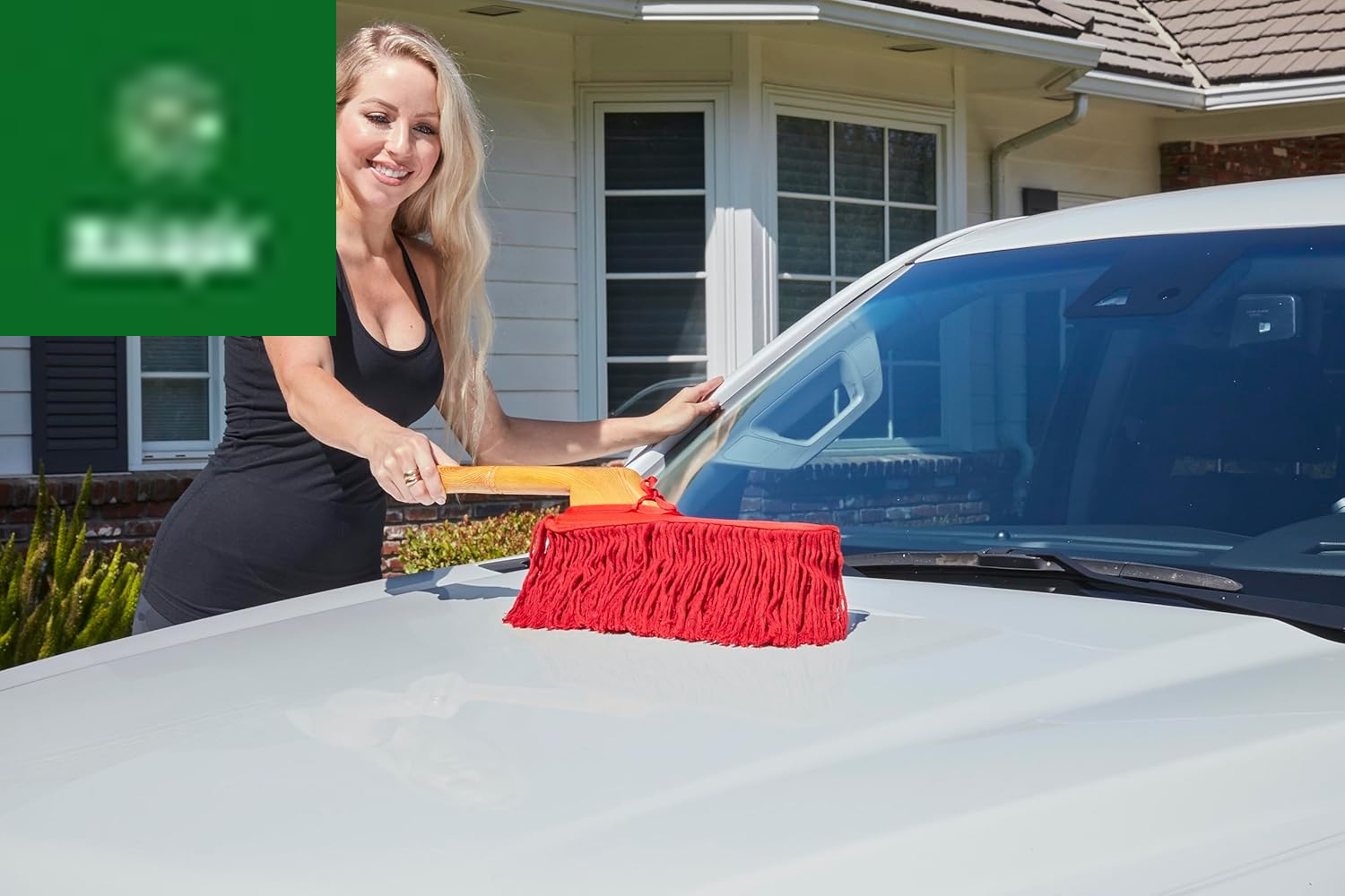 62442 Standard Car Duster with Wooden Handle,Red